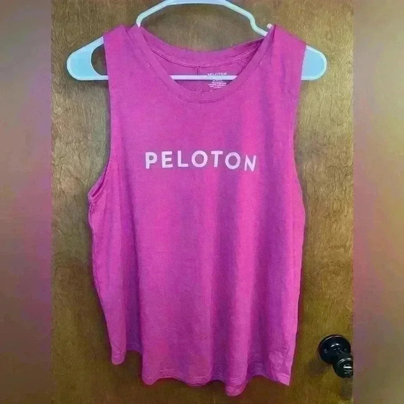 Peloton Tops - Women’s Peloton short sleeve cut off tank